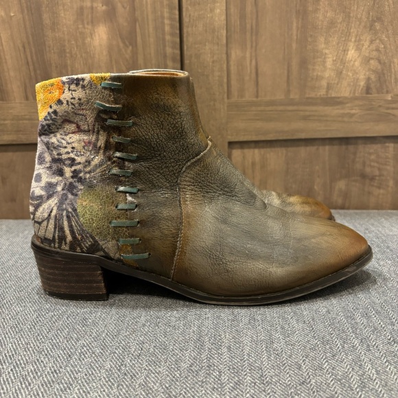 L’Artiste Spring Step 38 (7.5-8) Ankle Boot Leather Zip Boho Butterfly - Picture 2 of 15
